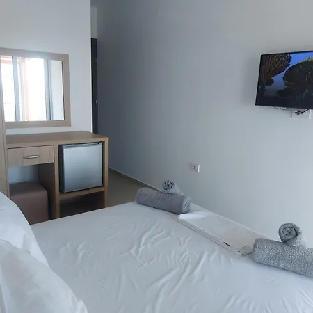 Laertis House * Himare